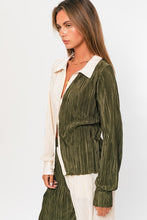 Load image into Gallery viewer, Long Sleeve Collared Top