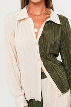 Load image into Gallery viewer, Long Sleeve Collared Top