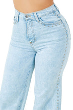Load image into Gallery viewer, Brooklyn Studded Jean inseam 33.5