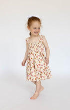Load image into Gallery viewer, Floral Butterfly Shirred Dress