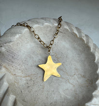 Load image into Gallery viewer, Star Necklace