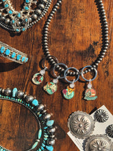 Load image into Gallery viewer, Bijoux FAB Character Keychain – Fabienne, Devon & Trouble