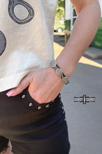 Load image into Gallery viewer, Cowboy Concho Bracelet