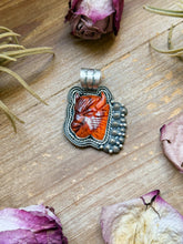 Load image into Gallery viewer, Sterling Silver Autumn Spiny Oyster Buffalo Pendant – Handmade by Artist Shay Pfeiffer