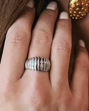 Load image into Gallery viewer, ROARK TEXTURED RING SZ 8