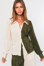 Load image into Gallery viewer, Long Sleeve Collared Top
