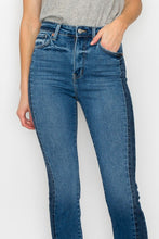 Load image into Gallery viewer, PLUS SIZE - HIGH RISE SLIM STRAIGHT JEANS
