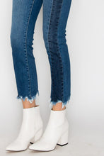 Load image into Gallery viewer, PLUS SIZE - HIGH RISE SLIM STRAIGHT JEANS

