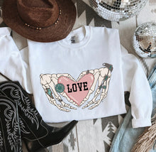 Load image into Gallery viewer, Punchy Heart Graphic
