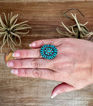 Load image into Gallery viewer, Kingman Turquoise Cluster Ring – Size 9.5 – Native Made Sterling Silver
