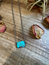 Load image into Gallery viewer, 16 inch long necklace and turquoise Variscite
