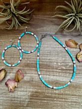 Load image into Gallery viewer, Turquoise Variscite &amp; Pink Conch Choker – Exclusive Bijoux FAB Design
