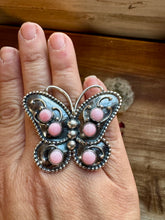 Load image into Gallery viewer, Butterfly ring -size 7.5 - pink conch and sterling silver
