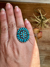 Load image into Gallery viewer, Kingman Turquoise Cluster Ring – Size 9.5 – Native Made Sterling Silver
