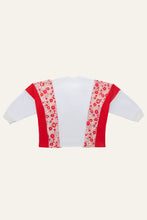 Load image into Gallery viewer, Heartland Halo Top in Poppy White
