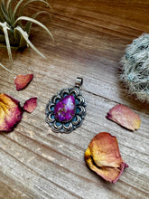 Load image into Gallery viewer, Big Pendant - Dhalia &amp; Sterling Silver
