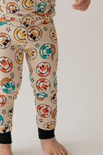 Load image into Gallery viewer, Smiley Check 2 piece PJ&#39;s

