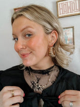 Load image into Gallery viewer, LIL&#39; BITTY NECKLACE: GOLD
