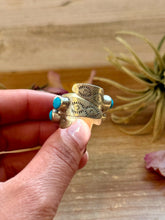 Load image into Gallery viewer, Kingman Turquoise Longhorn Sterling Silver Ring – Adjustable (Fits 8+)
