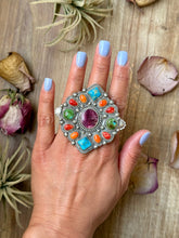 Load image into Gallery viewer, Mosaic Cluster Ring – Sterling Silver – Sonoran Mountain, Blue Ridge Turquoise &amp; Spiny Oyster – Size 9 – Artist Shay Pfeiffer
