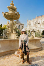 Load image into Gallery viewer, Myra Cattle Drive Men's Hairon Leather Traveller Bag in Bridle Ivory
