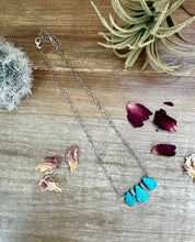 Load image into Gallery viewer, Authentic Teardrop Turquoise Stones Necklace
