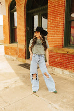 Load image into Gallery viewer, Smells Like Money Graphic Tee
